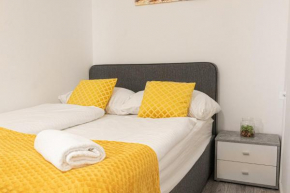 Standard 3BR/3BA Apt. near Hauptbahnhof